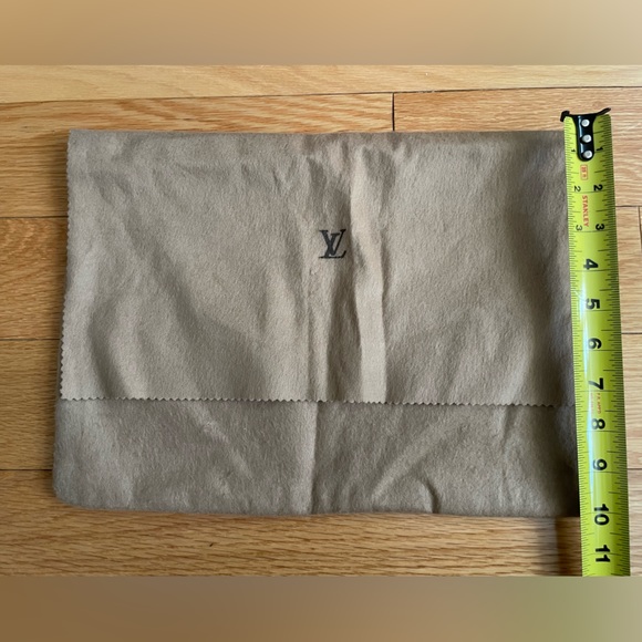 Authentic Louis Vuitton Vintage Dust bag 5 pcs bundle 🔥 - Picture 9 of 13